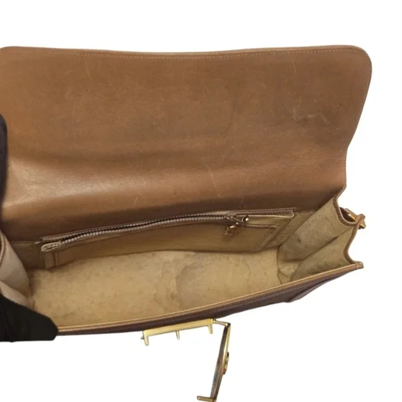 Gucci Brown Shoulder Bag - Picture 16 of 16